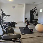 M With Private Pool & Gym *