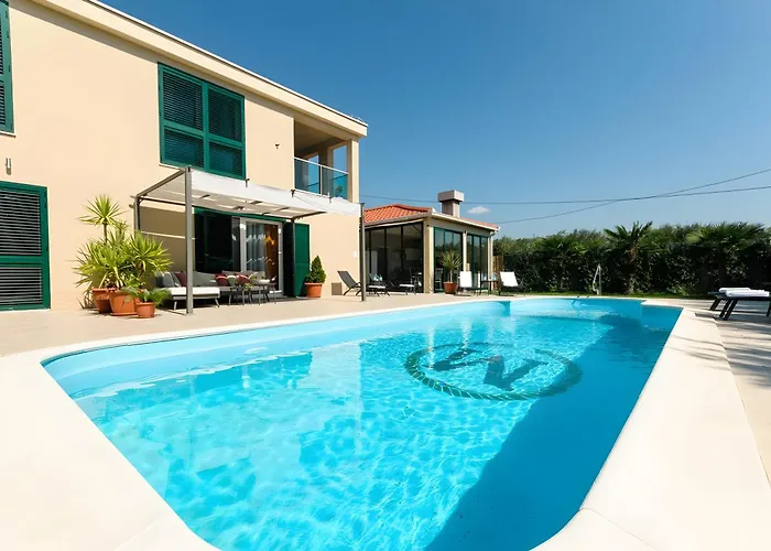 빌라 M With Private Pool & Gym Plano
