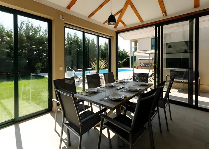 M With Private Pool & Gym Plano